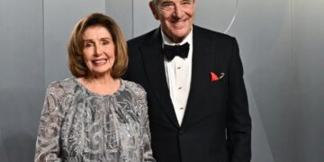 Nancy Pelosi makes shock appearance at Vanity Fair Oscars afterparty: Who sent her an invitation?