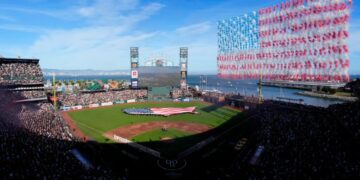 ‘Straight chills’ as emotional anthem delivered for Giants home opener