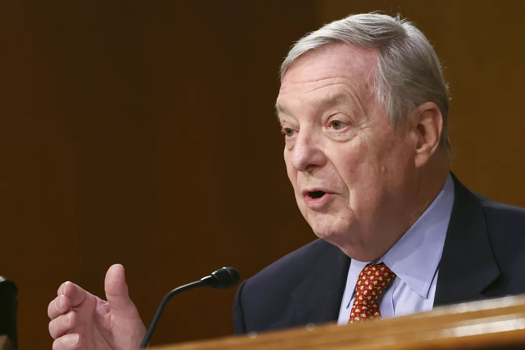 Sen. Dick Durbin questioning witnesses during a hearing on Type 1 Diabetes.