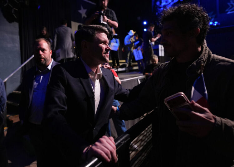 ‘This L is on her’: Black lawmakers and strategists dump on Crockett