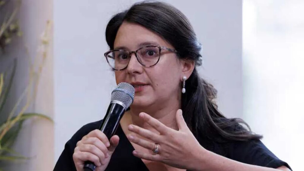 Bari Weiss’ CBS News loses another big-name reporter