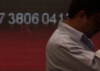 Stocks free-fall as Trump’s war sends terrified investors into panic mode: report