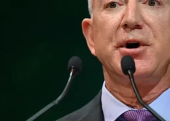 ‘What jobs?’ Trump’s buddy sparks firestorm as new plot for robot takeover revealed