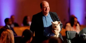 Gov dangling clemency for imprisoned Trump ally even if she fakes remorse: reporter