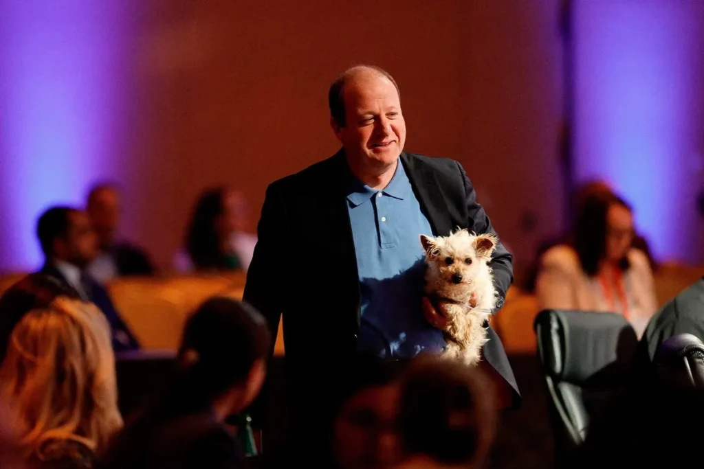 Gov dangling clemency for imprisoned Trump ally even if she fakes remorse: reporter