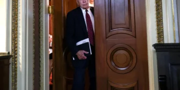 Trump-aligned GOP senator takes swipe at president’s failures on food costs