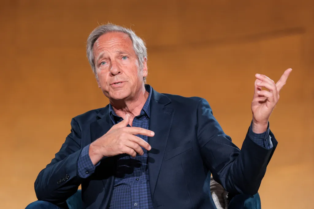 Mike Rowe called out late-night host Jimmy Kimmel for his 