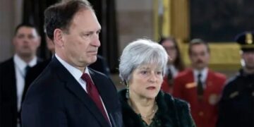 Sam Alito shredded by analyst for ‘placating man-baby’ Trump in major Supreme Court case