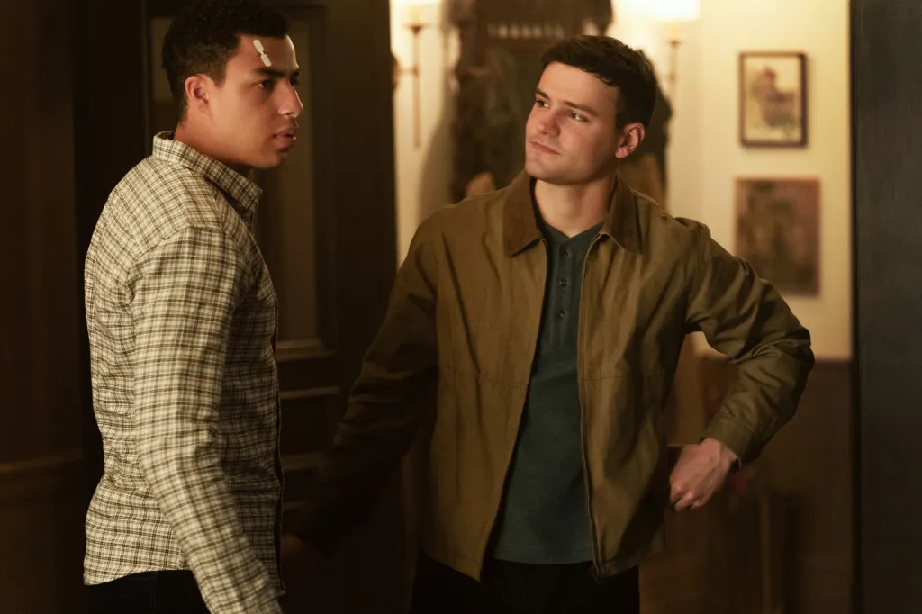 Marcus Scribner as Jonah Silver with a bandage on his forehead, and Mika Amonsen as Sean Reagan.