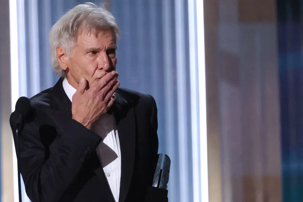 Harrison Ford accepts the Live Achievement award.
