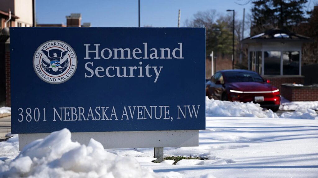 Senate Reaches DHS Funding Deal After Trump Agrees to Fund TSA