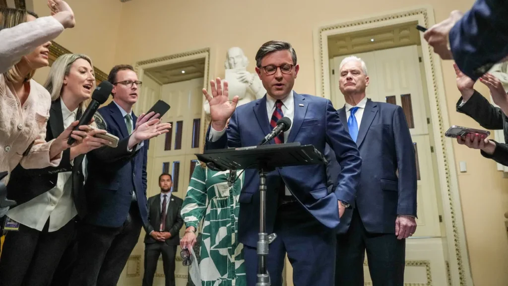 ‘Let me answer!’ Mike Johnson takes out frustration on Fox News reporter