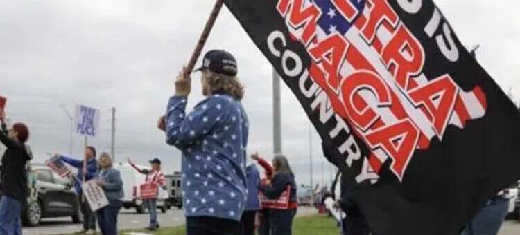 Judges alarmed as cyberstalking and pizza intimidation rise amid MAGA attacks on courts