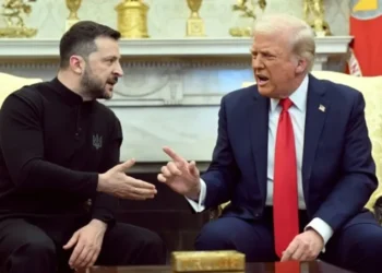 Insider admits Iran is distraction Trump needed from big failed campaign promise