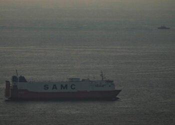 A Few Ships Are Trickling Through the Strait of Hormuz With Iran’s Approval