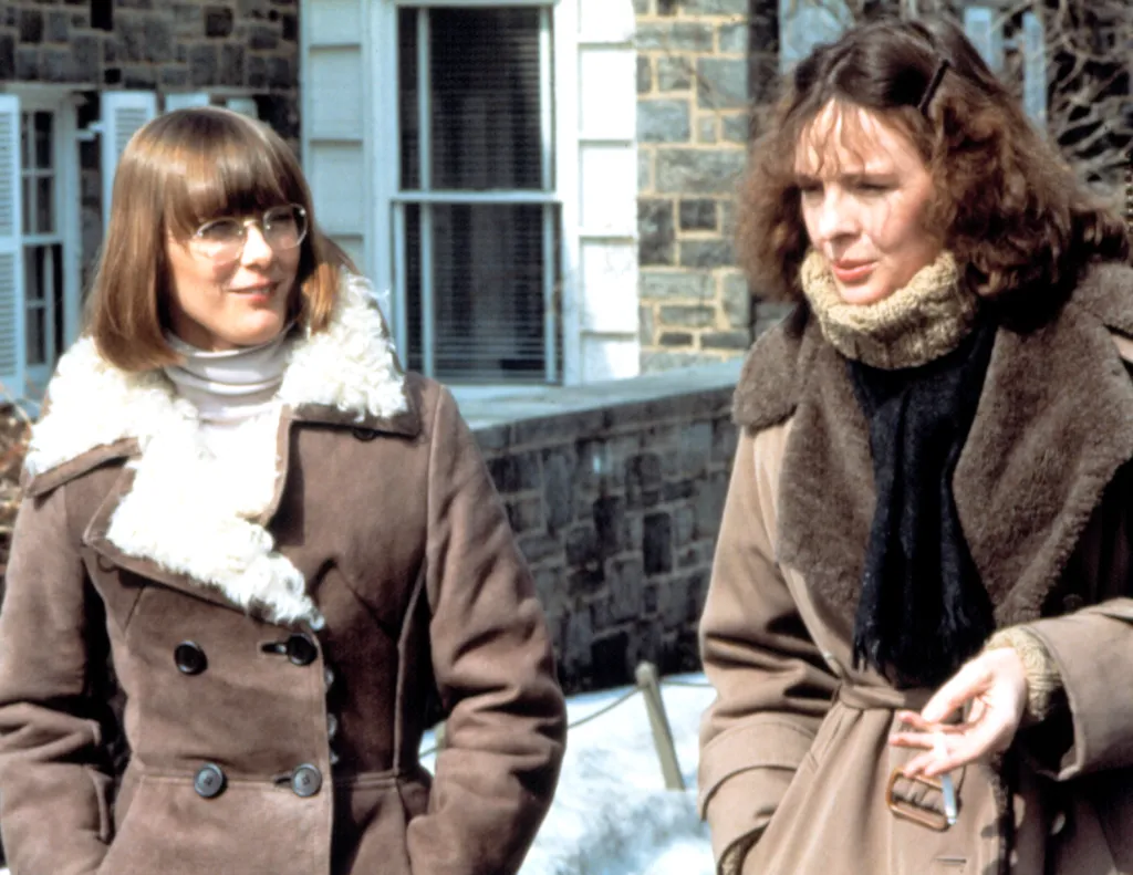 Diane Keaton and Mary Beth Hurt in winter clothing in the 1978 film