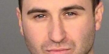 ‘Too young for u’: Infamous Jan. 6er caught trying to flirt with 15-year-old girl