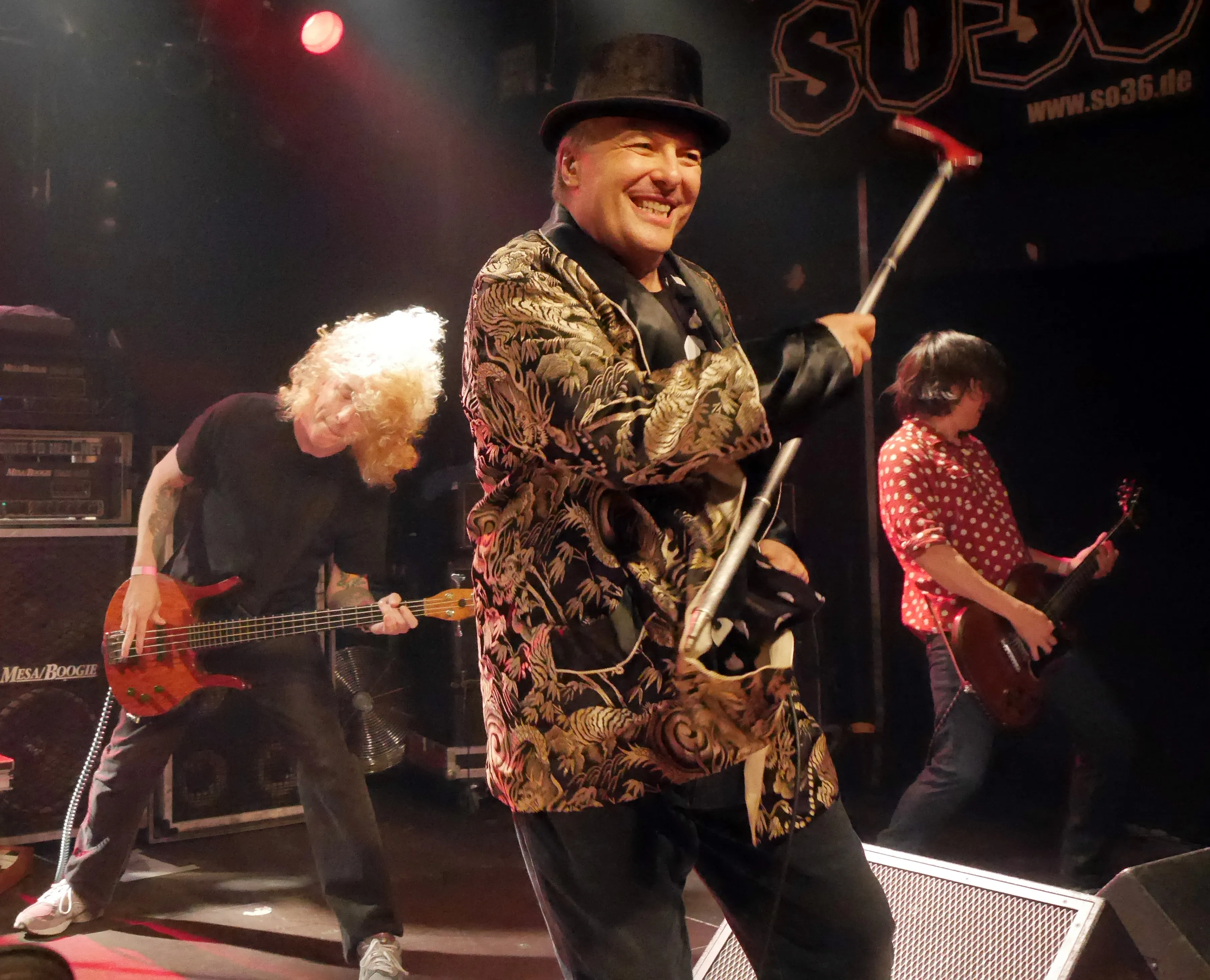 Jello Biafra & The Guantanamo School of Medicine performing at SO 36.