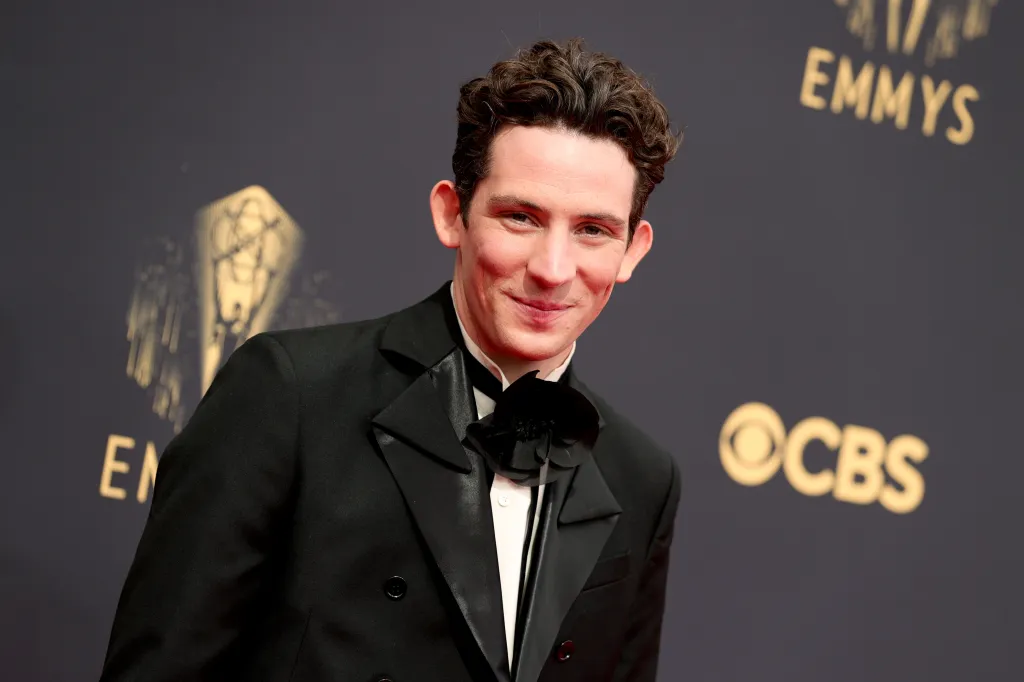 Josh O'Connor at the 73rd Primetime Emmy Awards.