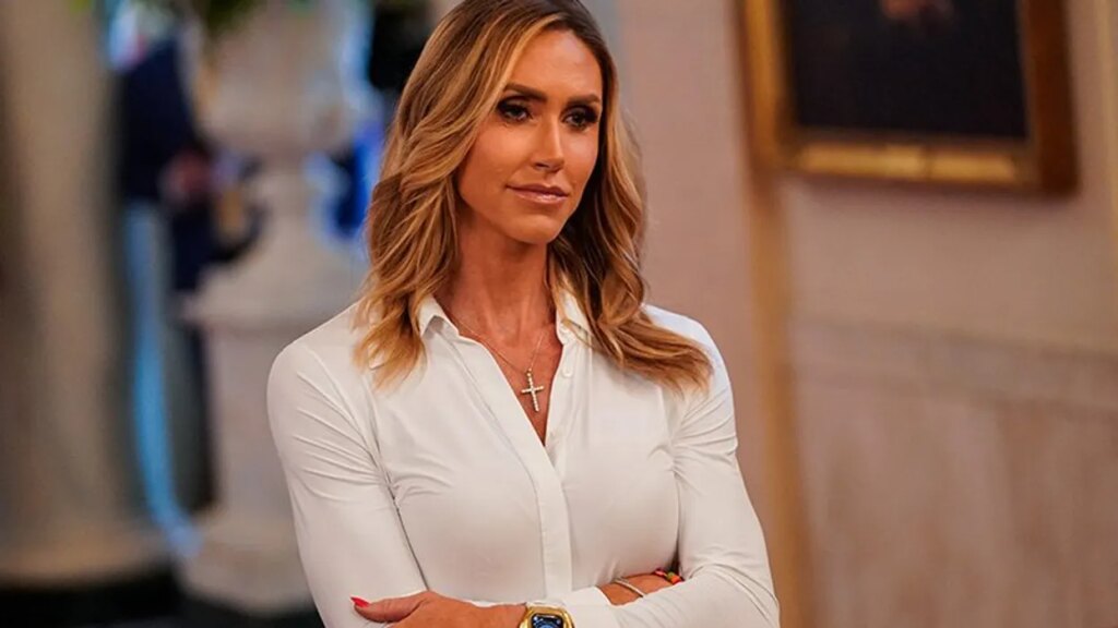 Lara Trump torched for ICE photo op as TSA goes unpaid: ‘Someone more useless than you’