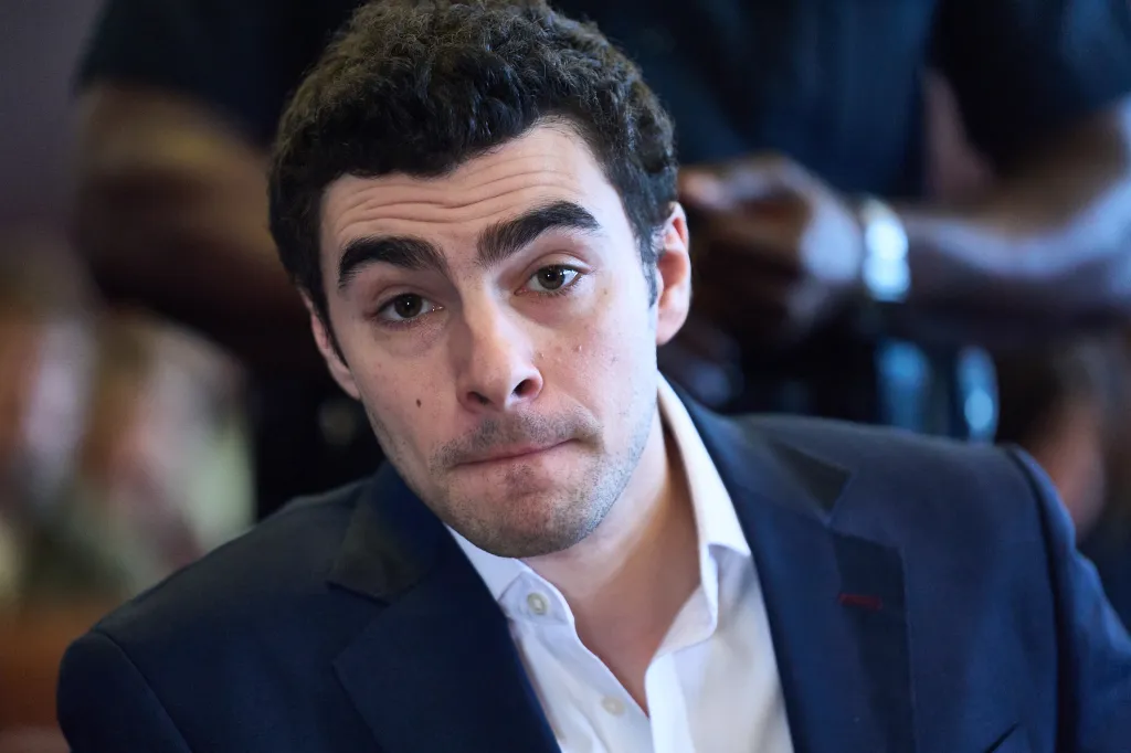 Luigi Mangione, facing trial for the murder of United Healthcare CEO Brian Thompson, appears in Manhattan Supreme Court.