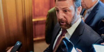 Controversial MAGA Senator clears first hurdle to becoming next DHS chief: report