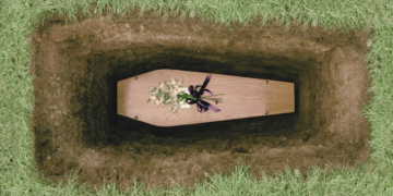 You Can Meditate in a Coffin in Japan. They’ll Even Give You a Cute One.