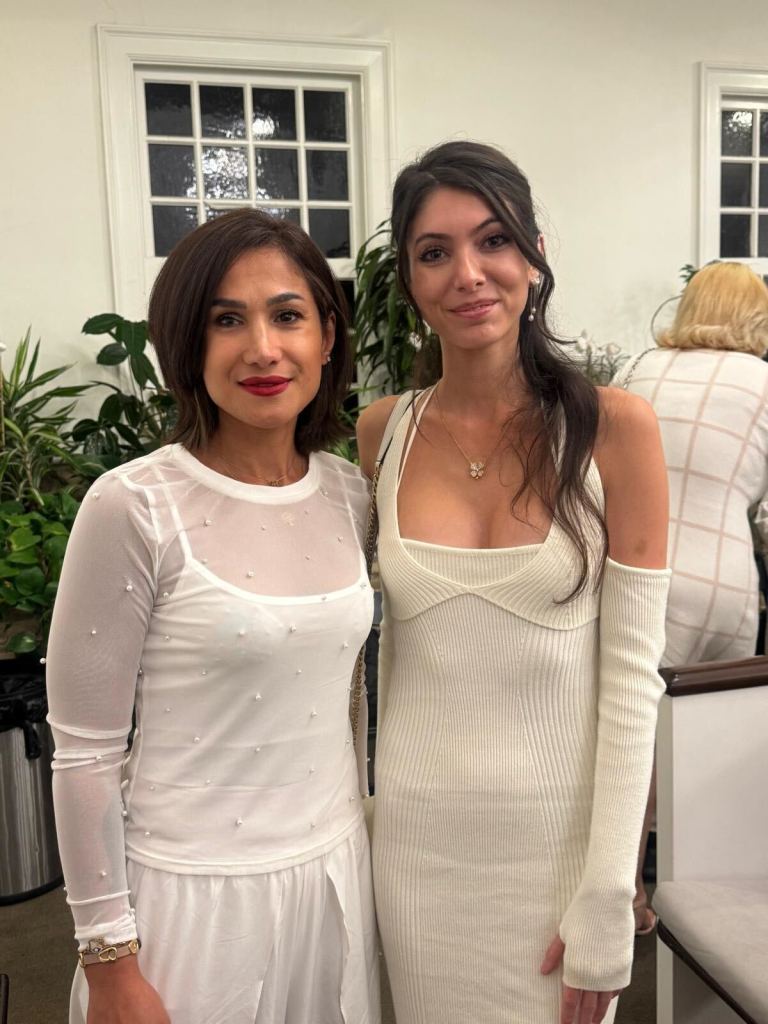 Mersedeh Shahinkar poses with another woman.