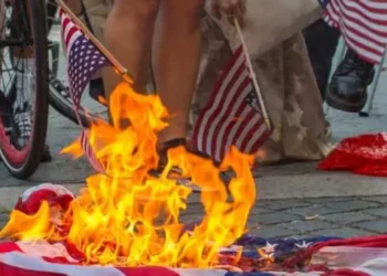 Trump DOJ quietly quits case against flag-burning protester at White House