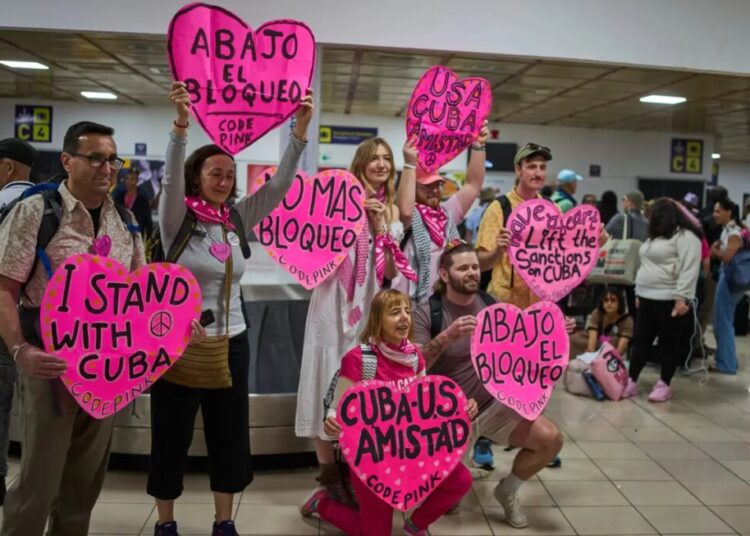 Lefty hypocrites’ revolting Cuba vacation is par for the communist course