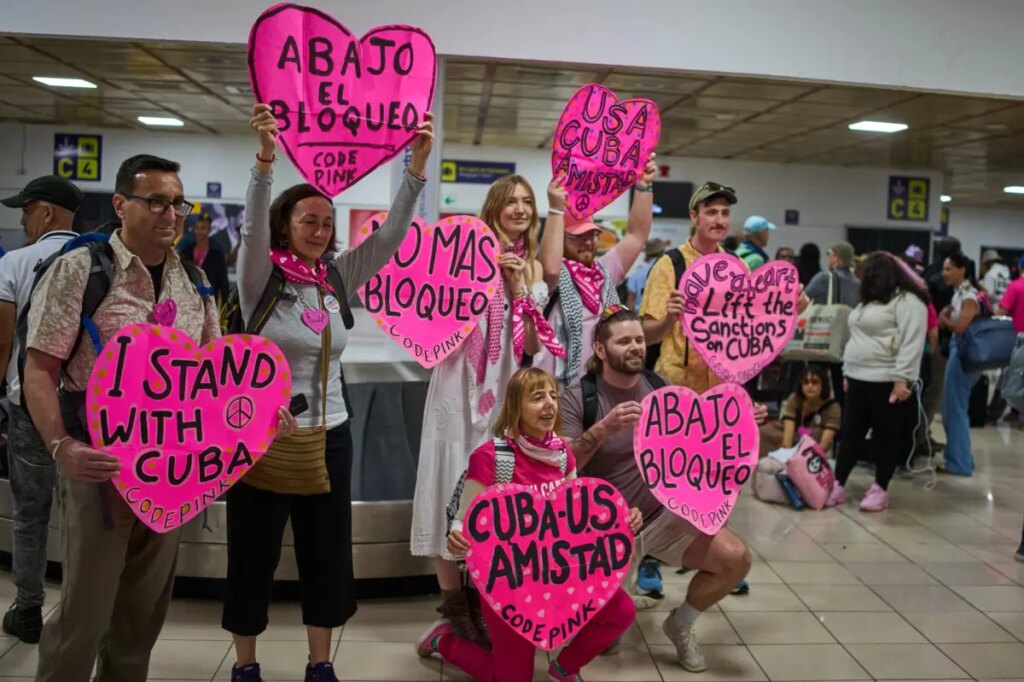 Lefty hypocrites’ revolting Cuba vacation is par for the communist course