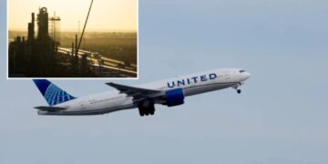 United Airlines slashes flights as Iran war sends fuel prices soaring