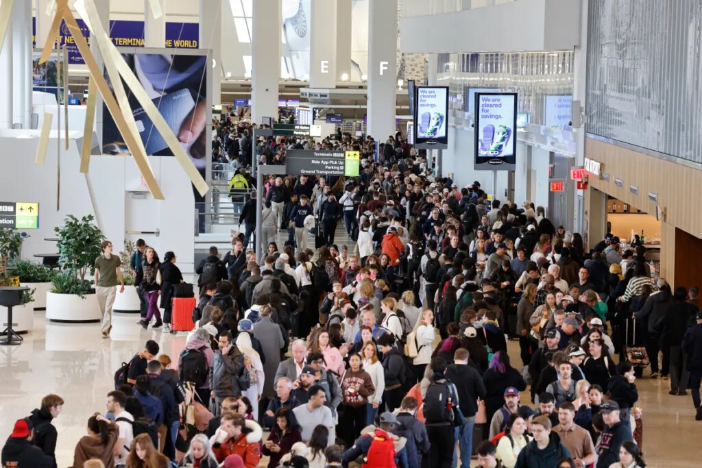 Foiling Dems’ airport insanity with ICE — Trump is 100% right