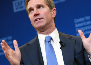 Andy Beshear Delivers a Scathing Attack on JD Vance in Ohio, Stoking 2028 Tensions