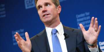 Andy Beshear Delivers a Scathing Attack on JD Vance in Ohio, Stoking 2028 Tensions