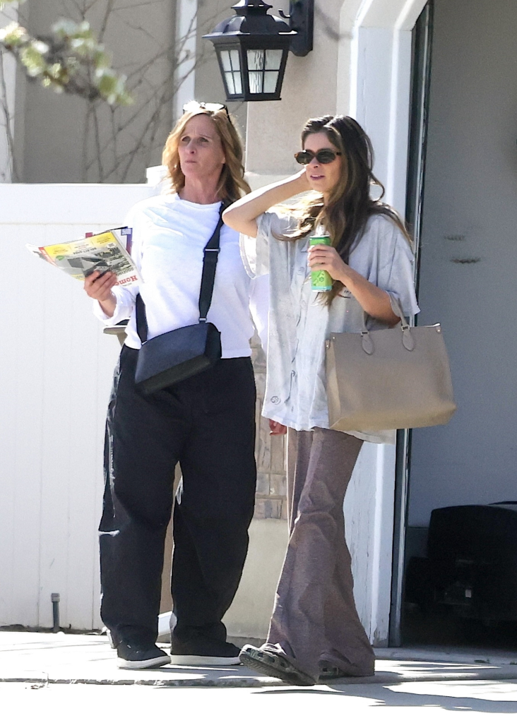 Taylor Frankie Paul in Utah seeking support from friends.