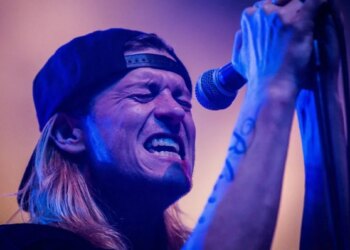 Puddle of Mudd Frontman Wes Scantlin and His Brother Are Working on an Autobiography