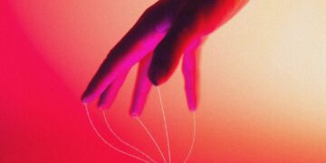 A Possible US Government iPhone-Hacking Toolkit Is Now in the Hands of Foreign Spies and Criminals