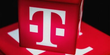 This AI Agent Is Ready to Serve, Mid-Phone Call