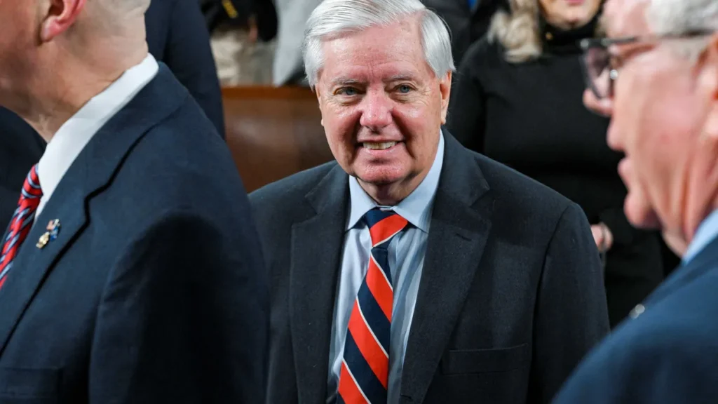 MAGA Senator stuns with ‘totally crazy’ answer about Trump’s goals in Iran