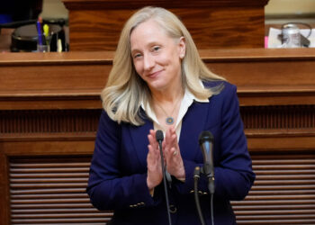 Abigail Spanberger faces a national test with Virginia redistricting