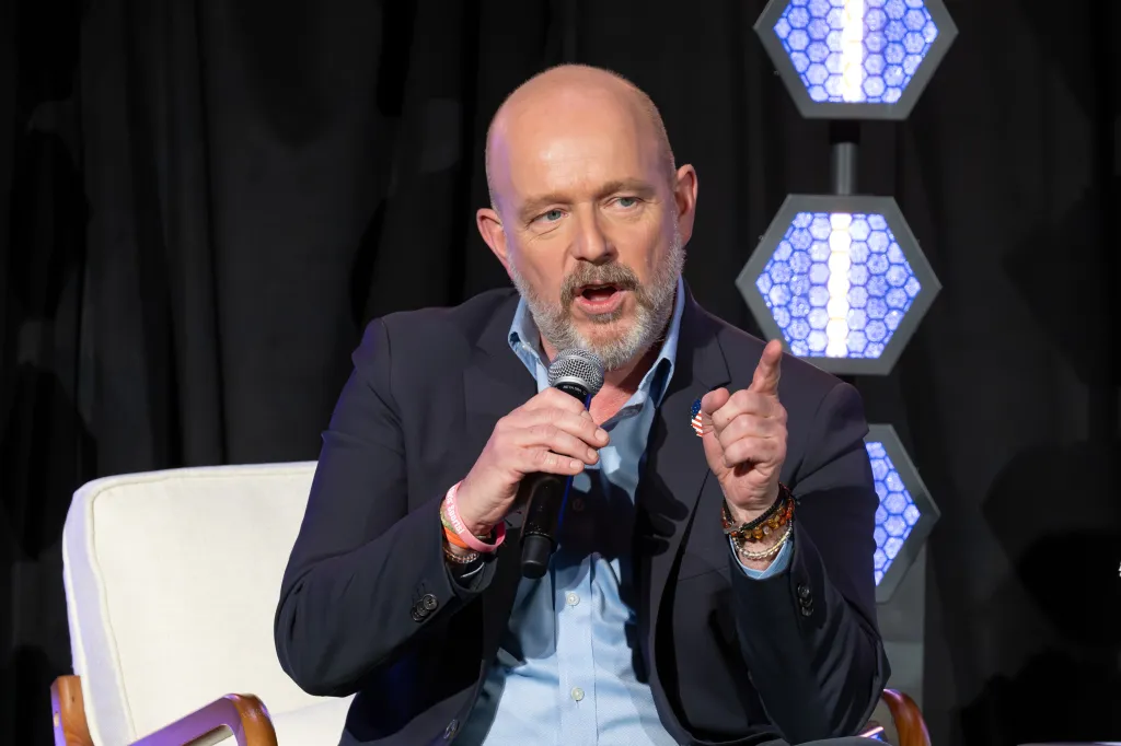 Steve Hilton, candidate for California governor, speaking at a forum.