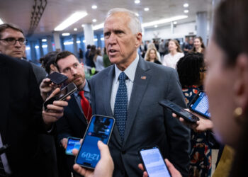 Political operatives with Trump ties raked in millions of dollars in commissions from DHS ad campaign