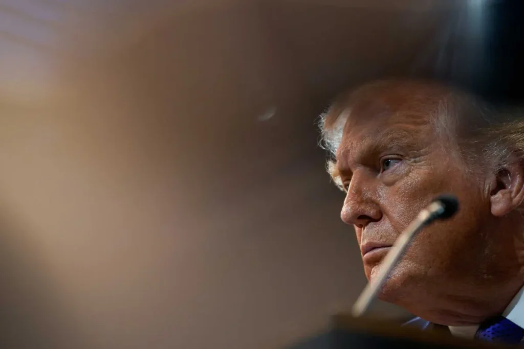 Ex-Trump aide blows the lid off White House chaos: ‘It’s so much worse’