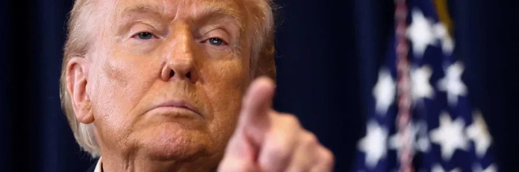 ‘Crazy pills’: Internet in disbelief watching Trump’s ‘double speak’ on Iran war