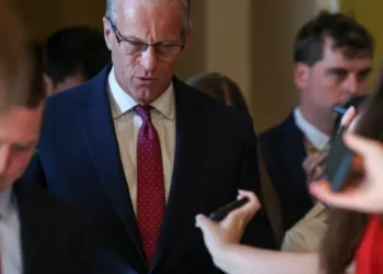 ‘Near-empty chamber’ appalls onlookers as only 5 senators attend midnight TSA crisis vote