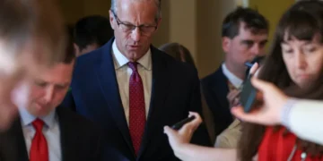 ‘Near-empty chamber’ appalls onlookers as only 5 senators attend midnight TSA crisis vote
