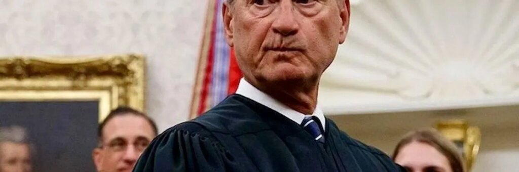 Justice Sam Alito shamed as ‘absolute embarrassment’ over case involving billionaire pal