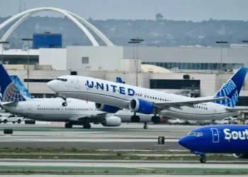 ‘Cataclysm’: United CEO’s Iran war memo spooks travelers as oil prices skyrocket