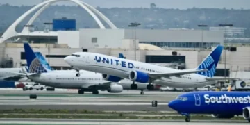 ‘Cataclysm’: United CEO’s Iran war memo spooks travelers as oil prices skyrocket